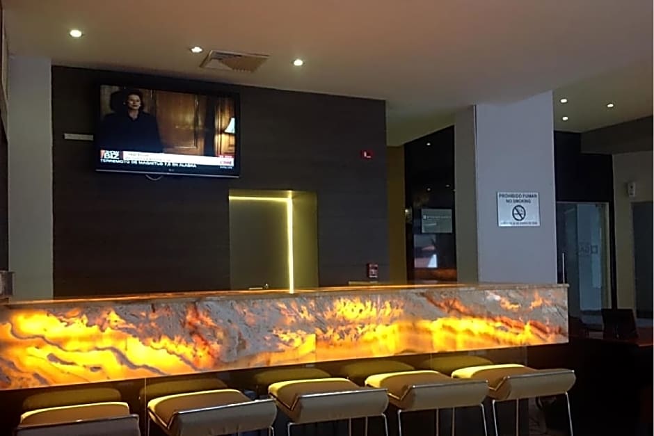 Hotel Suites Ambassador