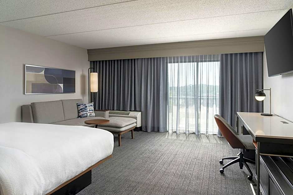 Courtyard by Marriott Cleveland Beachwood