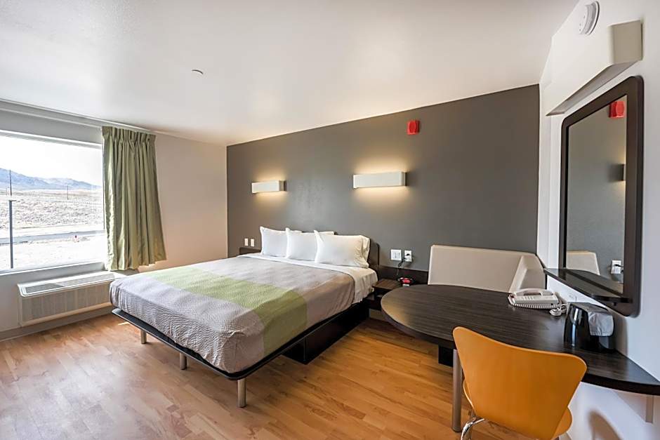 Studio 6-Mccarran, NV - Sparks - Tahoe - Reno Industrial Center