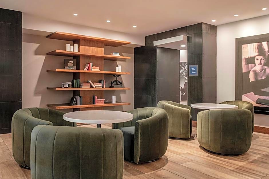 Four Points by Sheraton Los Angeles Westside