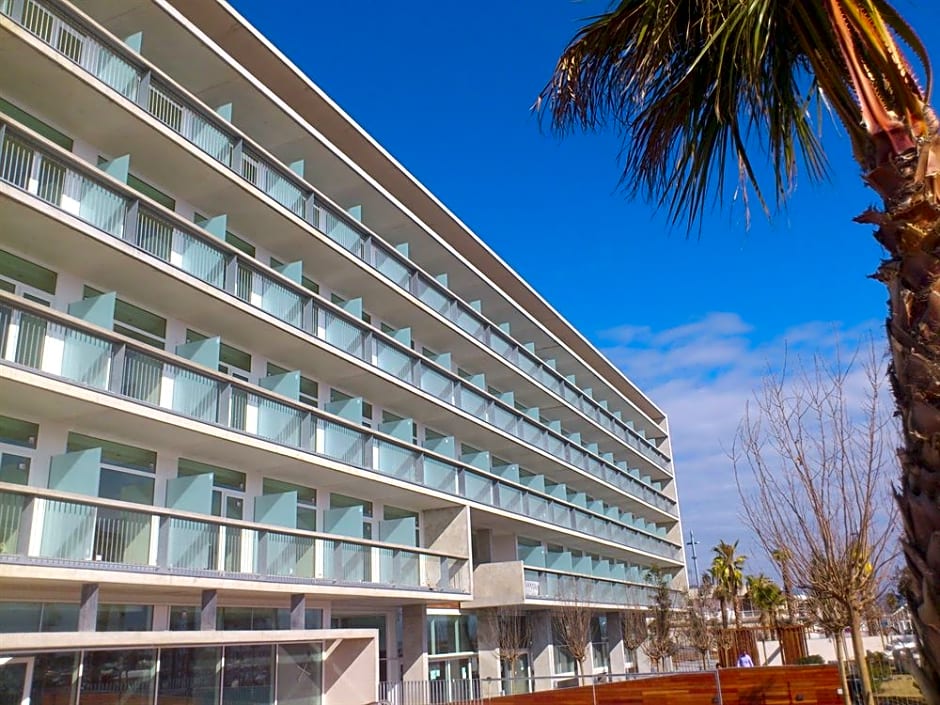 Atenea Port Barcelona Mataro