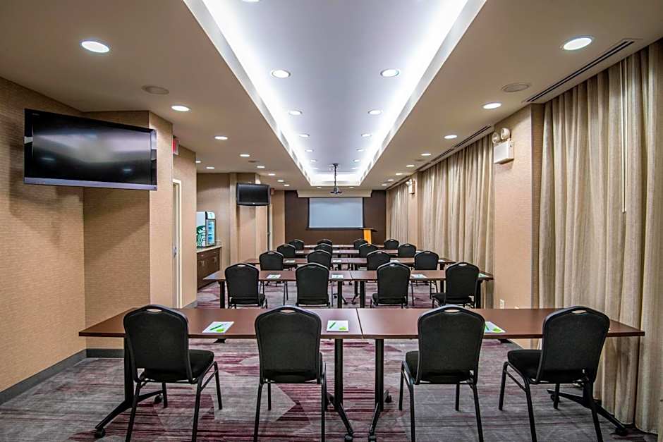 Courtyard by Marriott Tulsa Downtown