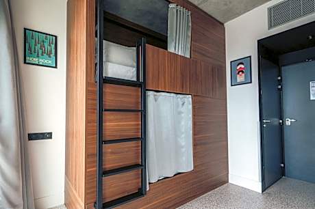 Twin Room with Shower