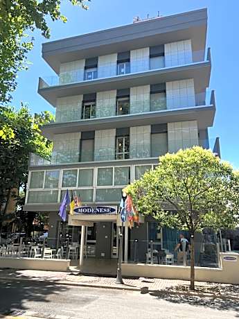 Hotel Modenese