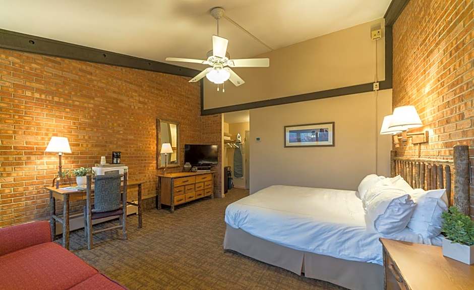 Mountain Chalet Snowmass