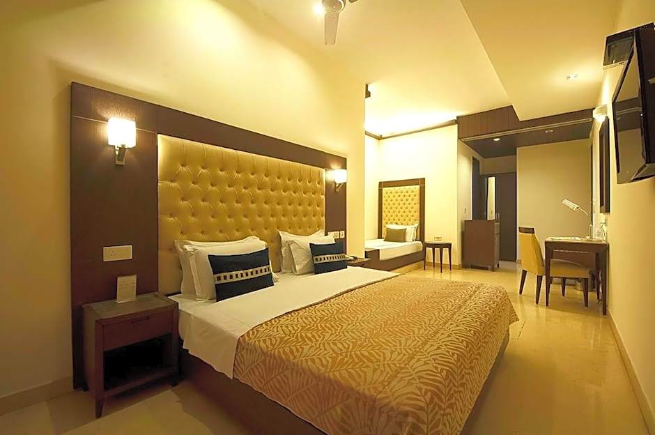 Metropolis Tourist Home