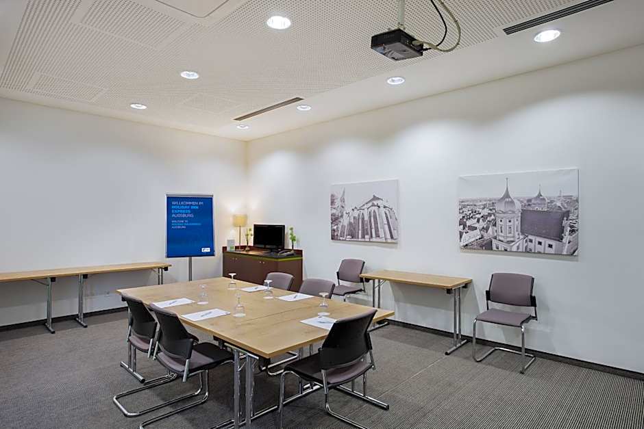 Holiday Inn Express Augsburg By IHG