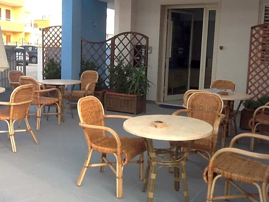 Hotel Blue Sky - San Foca