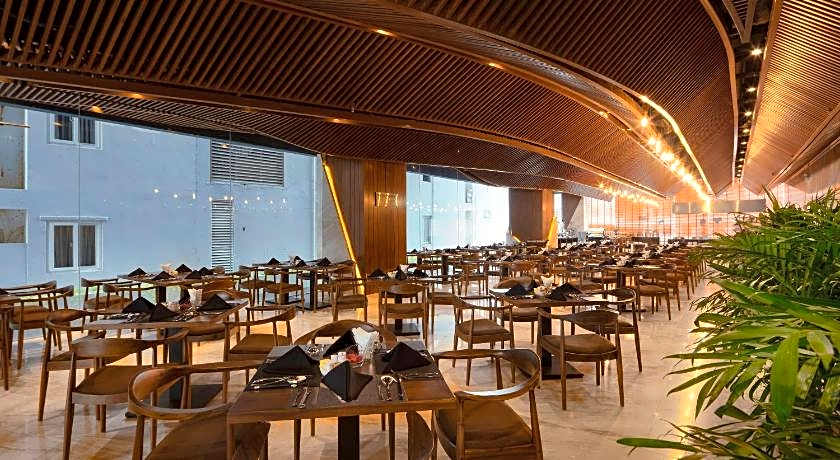 Holi Beach Hotel and Apartments