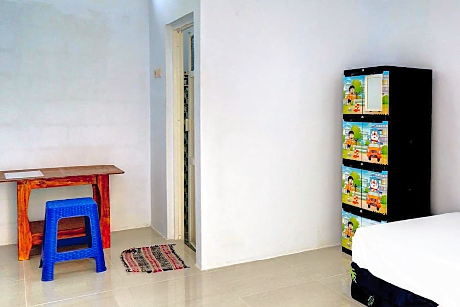 OYO Life 92918 Rumah Kost Arrahma Syariah