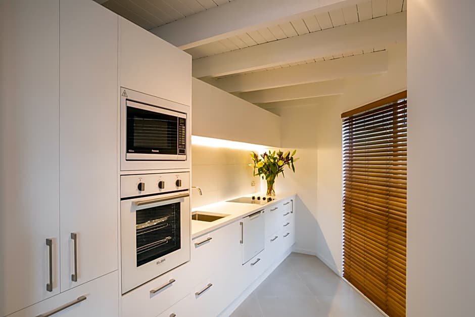 Cranbury Court Apartments