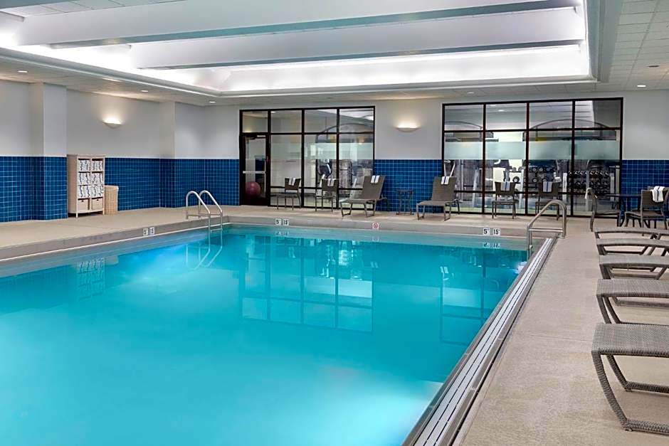 Hampton Inn & Suites Kansas City-Country Club Plaza