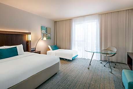 Larger Guest room, 1 King