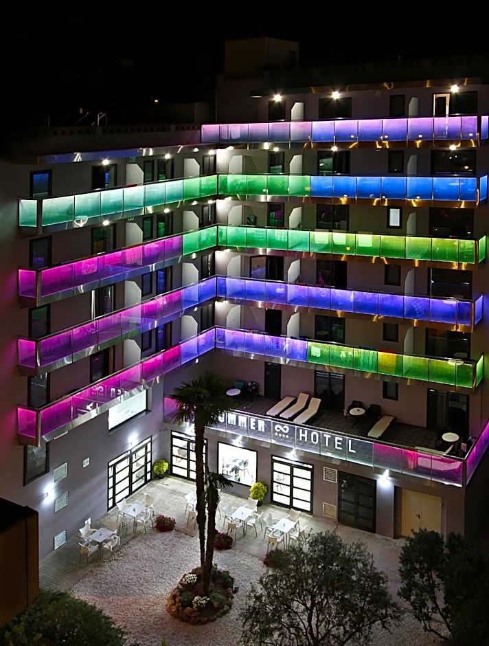 Summer Hotel
