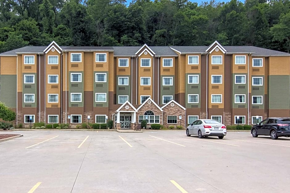 Sleep Inn & Suites Steubenville at the University