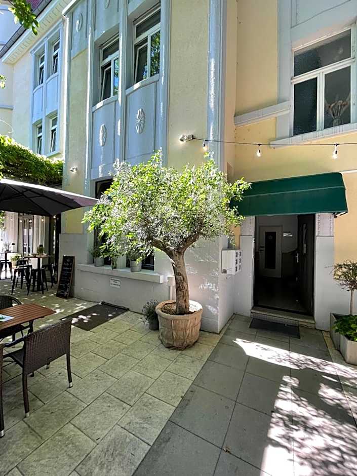 AUERSTEIN-Hotels auerstein & auerstein-mono