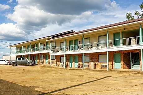 Toledo Town Inn