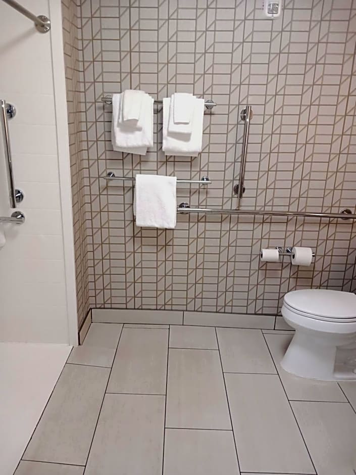 Holiday Inn Express And Suites Gainesville - Lake Lanier Area By IHG