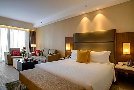 Junior King Suite with Balcony 2