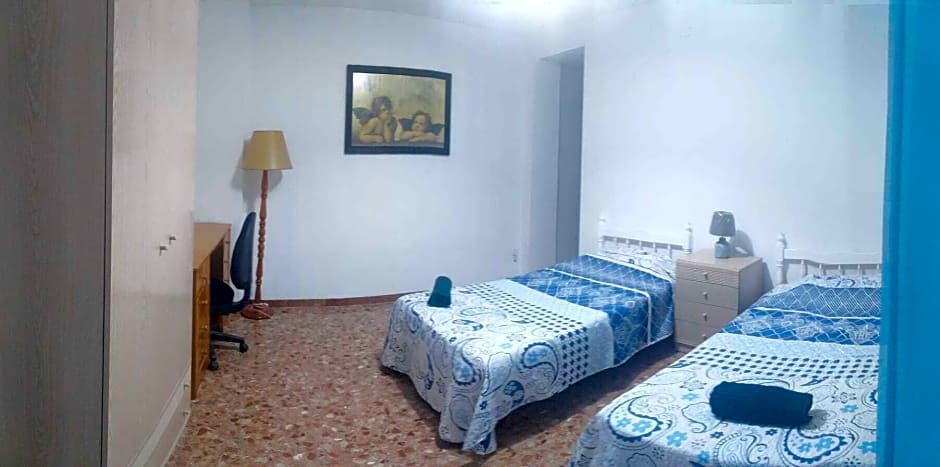 A Beautiful spacious Two Bedroom Apartment CB8EV