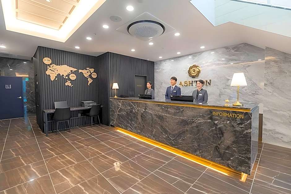Ashton Hotel