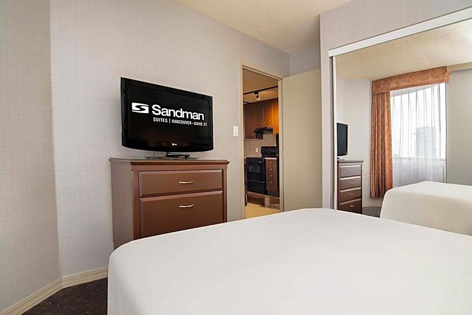 Sandman Suites Vancouver on Davie