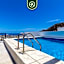 Amazing 2BR Condo with Rooftop pool - BBQ