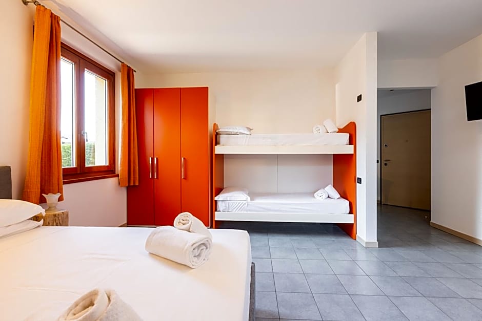 Spluga "Relax & Apartaments" by Alfio Colombo