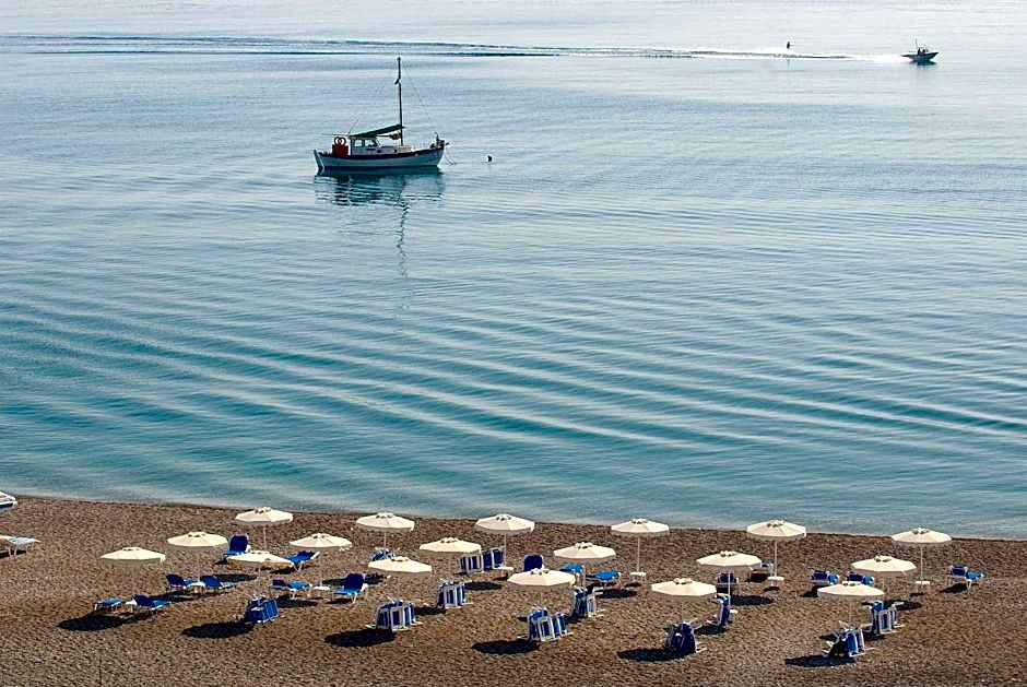 Lindos White Hotel & Suites