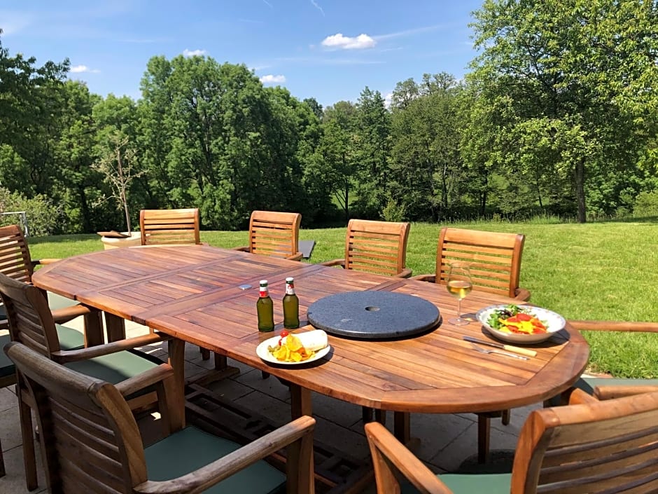 Le Cerisier Saint-Barbant