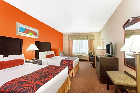 2 Queen Beds Suite Non-Smoking