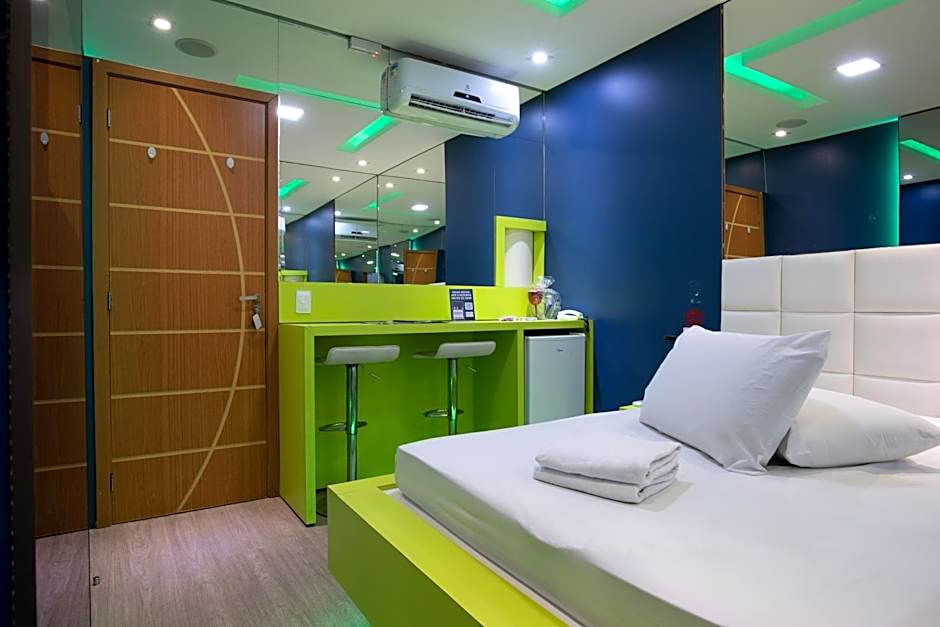 Motel fantasy 4 (adult Only)