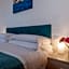 MoMo Seaview Hotel