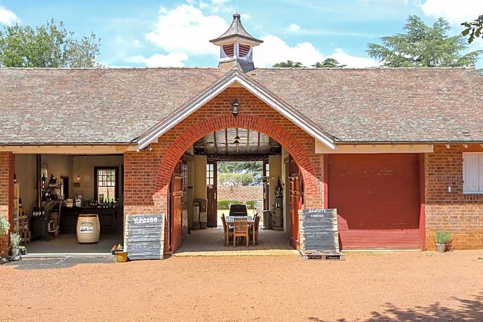 Petersons Armidale Winery and Guesthouse