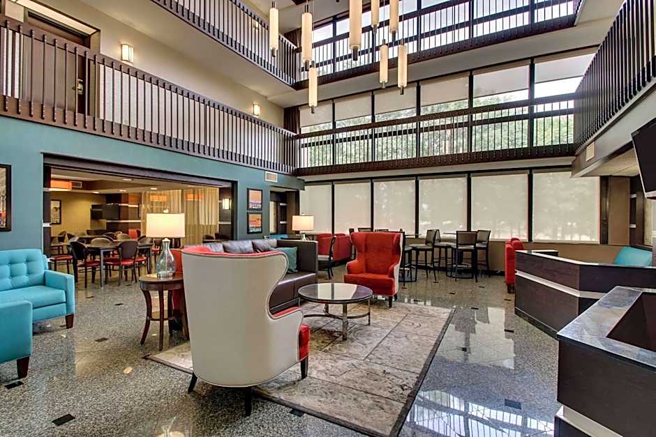 Heritage Inn & Suites The Woodlands, Trademark by Wyndham