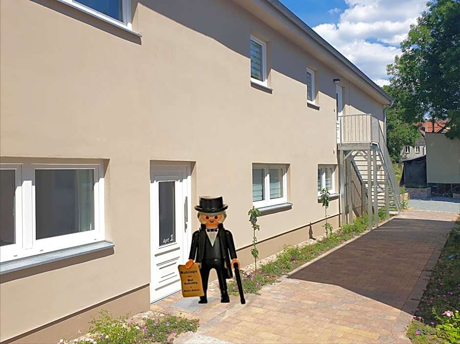 Travel Art Boardinghouse