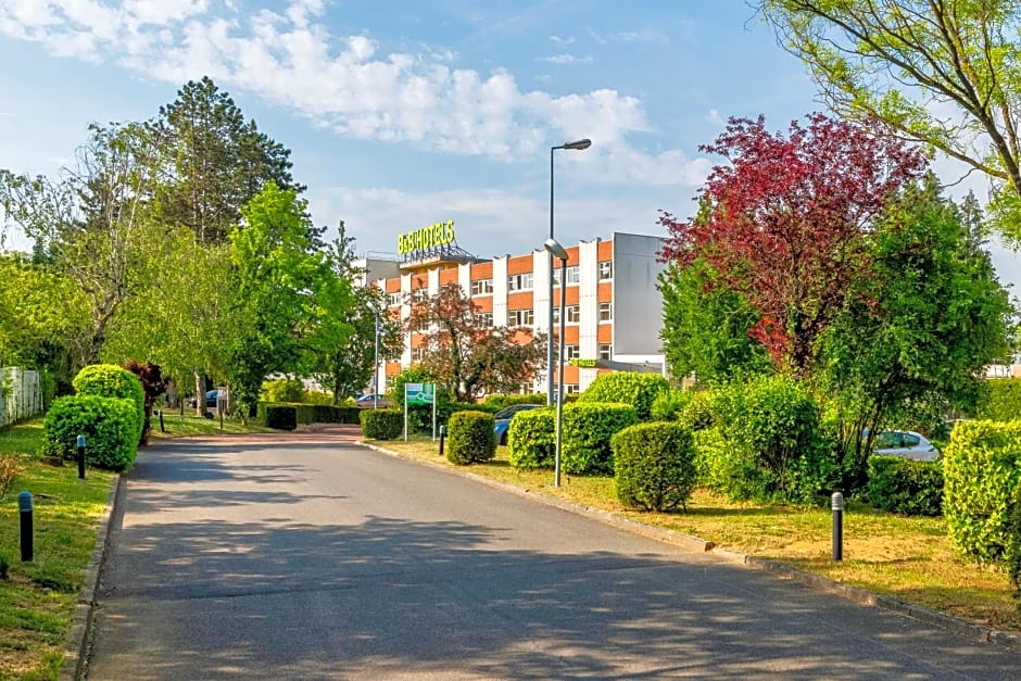 B&B HOTEL Lyon Nord 4 étoiles
