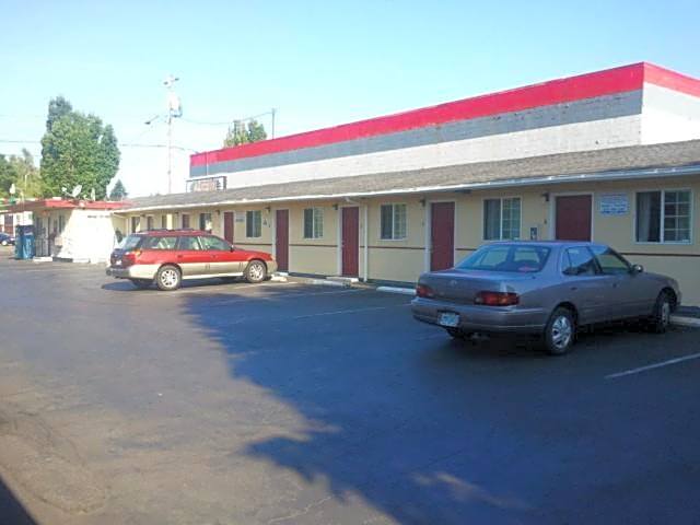 Aaron Motel