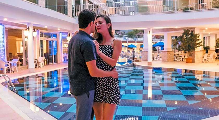 Tac Premier Hotel & Spa