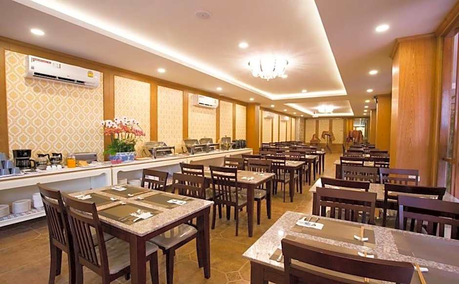 J Place Hotel