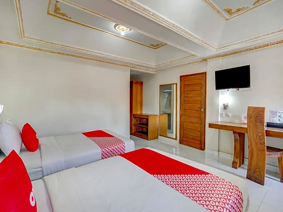 OYO 3950 The Ratna Hotel