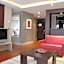 Washington Parquesol Suites & Hotel