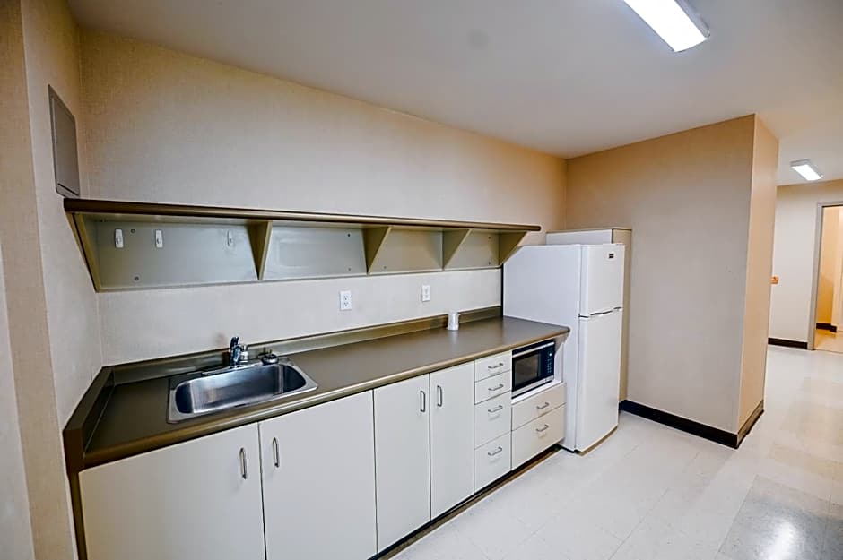 Residence & Conference Centre - Kamloops