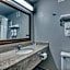 Quality Inn & Suites Green Bay Downtown