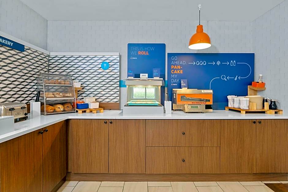 Holiday Inn Express Hotel & Suites West Coxsackie By IHG