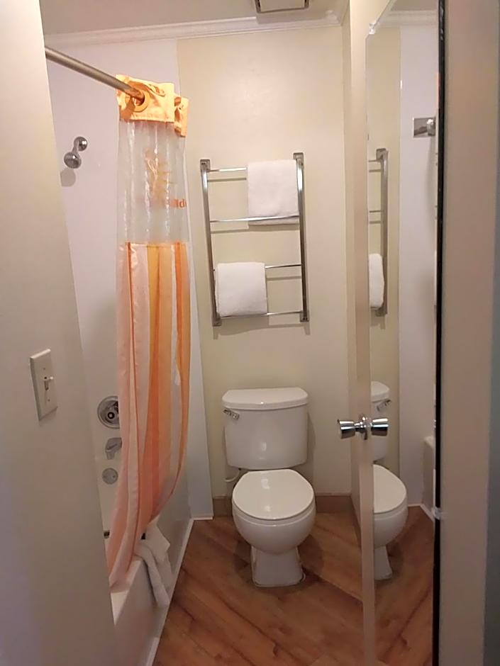 Travelodge by Wyndham Columbus State University
