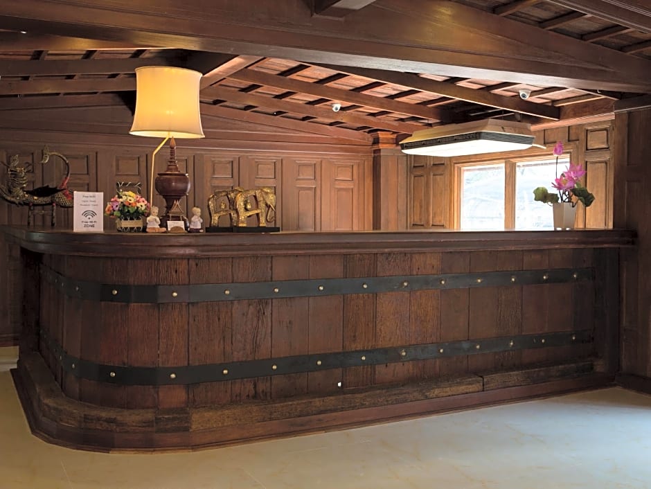 True Siam Rangnam Hotel