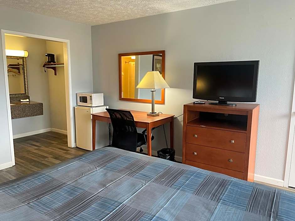 Wilkes-Barre Inn & Suites