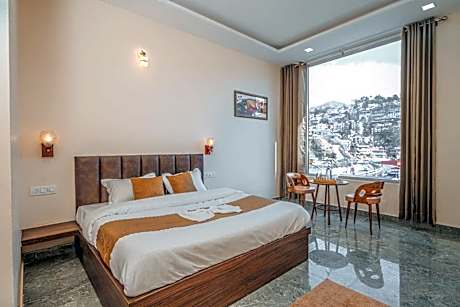 Hotel Naman and Laziz Pizza Restaurant