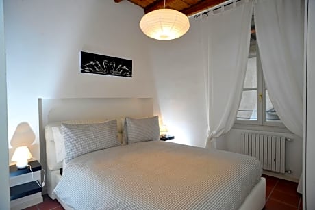 Superior One-Bedroom Apartment - Via Natta 17